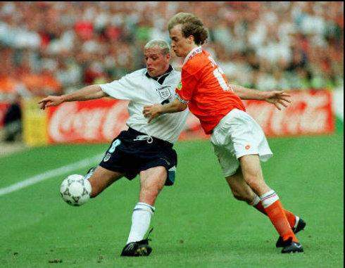 英格兰羽毛球队鏖战韩国羽毛球队，马琳完成帽子戏法的简单介绍