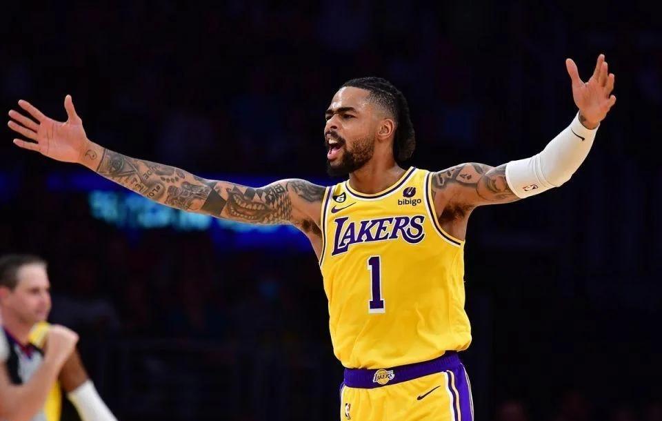 湖人B队翻盘鹈鹕，拉塞尔惊艳世界