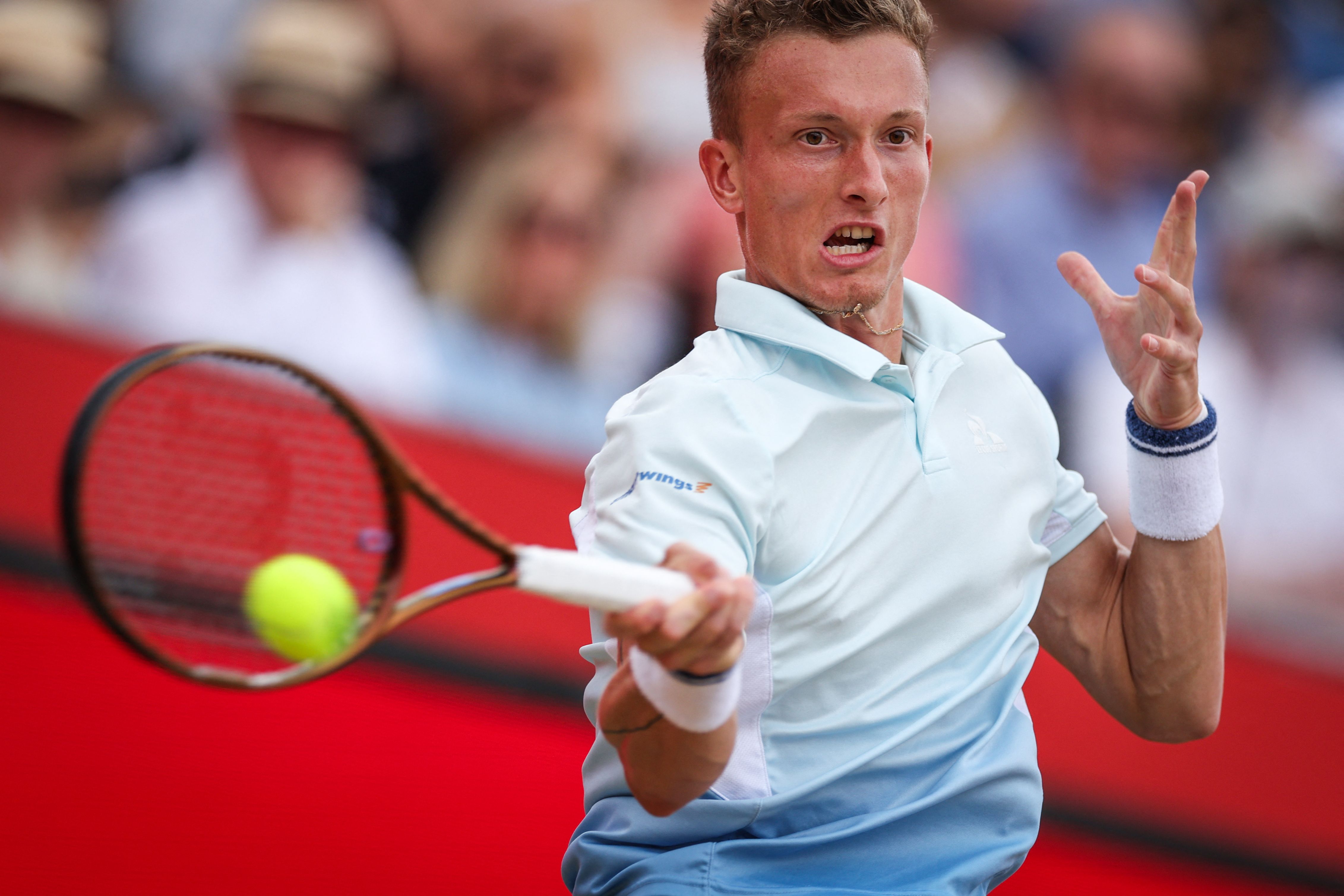 澳大利亚网球队力克意大利网球队，阿尔卡拉斯制霸全场的简单介绍