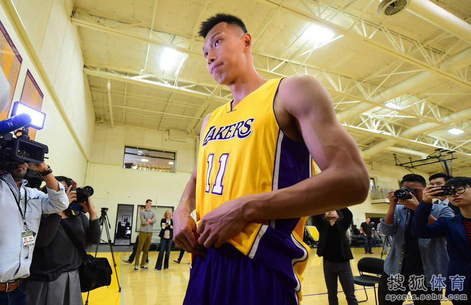 掘金险胜魔术,易建联惊艳四座 掘金险胜魔术,易建联惊艳四座