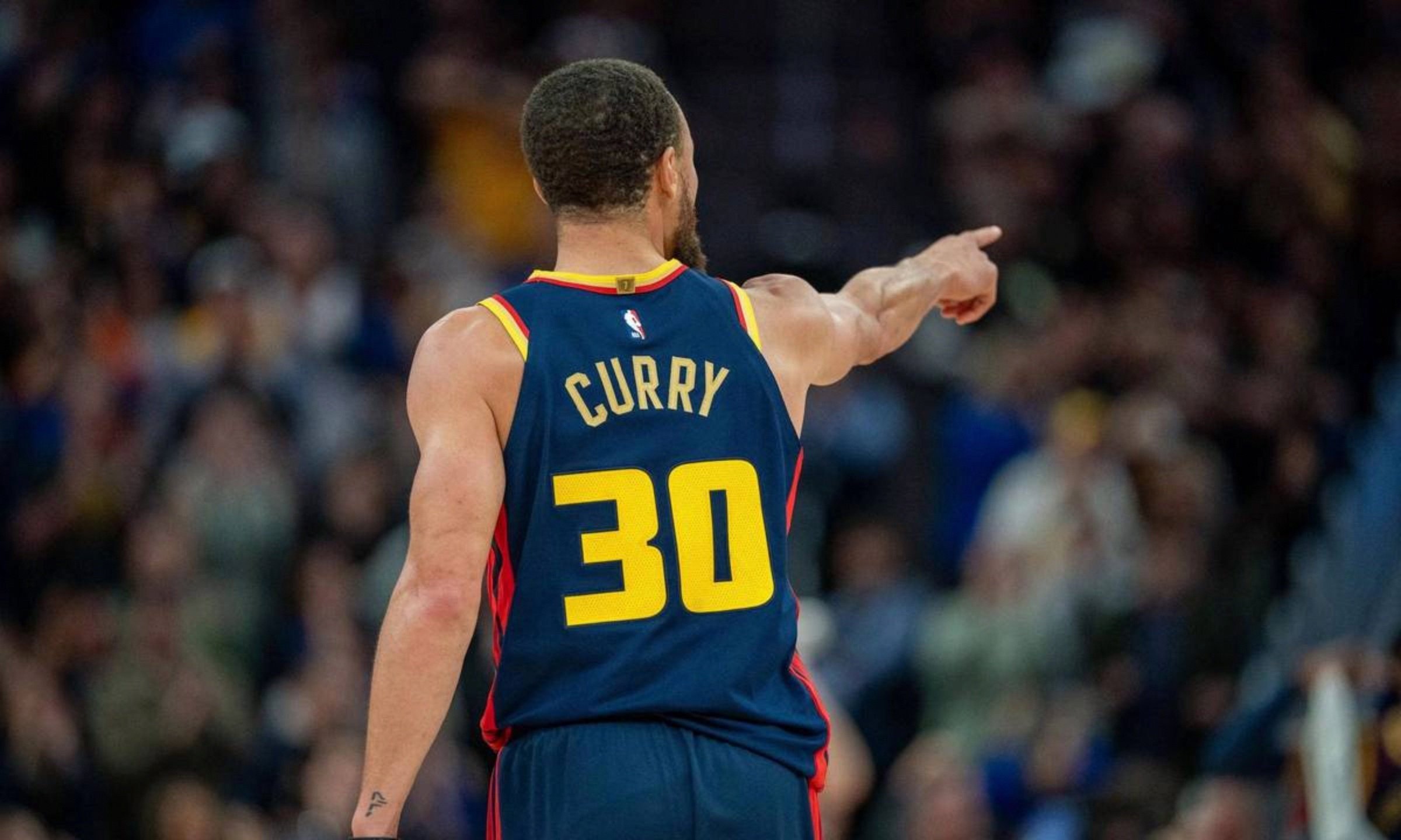 四川队翻盘步行者,库里关键制胜 四川队翻盘步行者,库里关键制胜