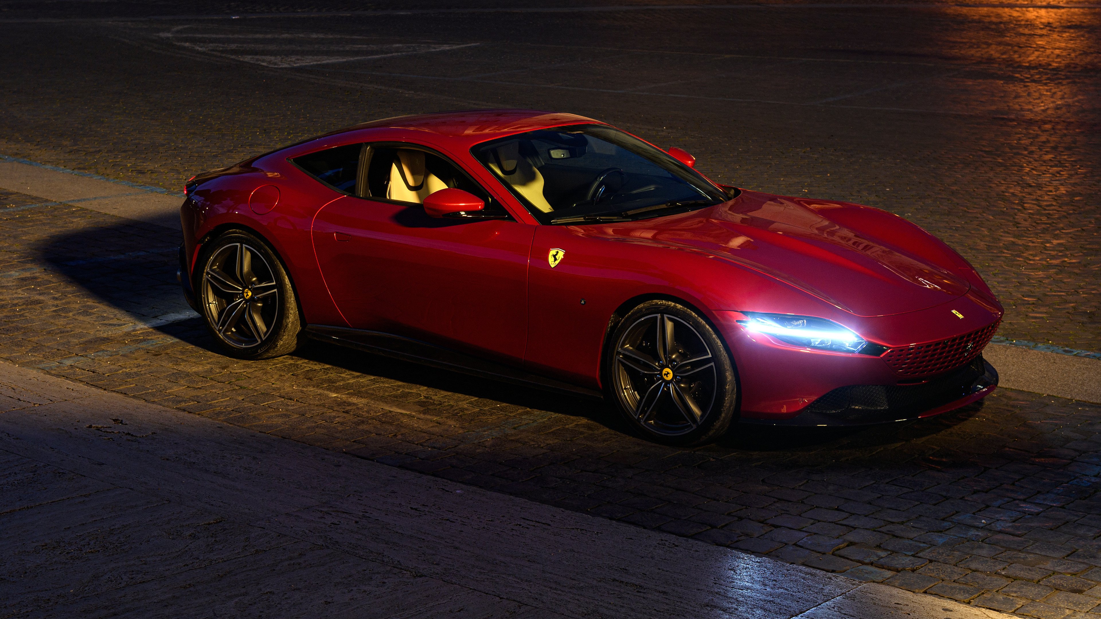 C罗独坐王座,塞内加尔新旗升起,足球世界在撕裂中轰鸣